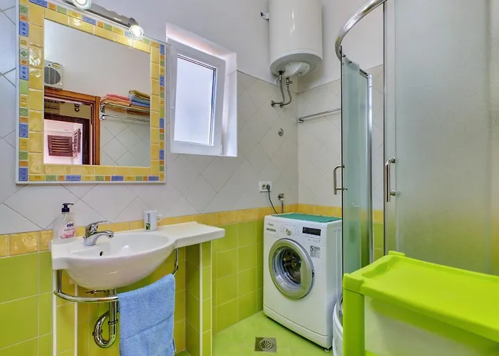 Apartment Apartment Goga - Seaview & Parking