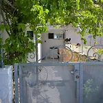 Goga - Seaview & Parking *