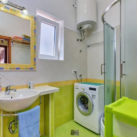 Apartment Apartment Goga - Seaview & Parking