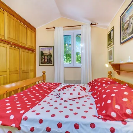 Goga - Seaview & Parking *